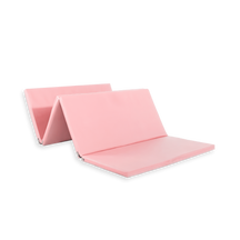 Klappbare rosa Gymnastikmatte und Turnreck, ideal für Mädchen und sportliche Aktivitäten, geeignet für Indoor und Outdoor.